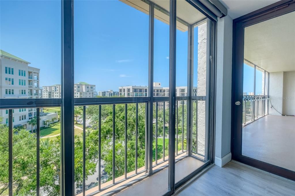 На продажу: $409,000 (2 спален, 2 ванн, 1385 Квадратных фут)