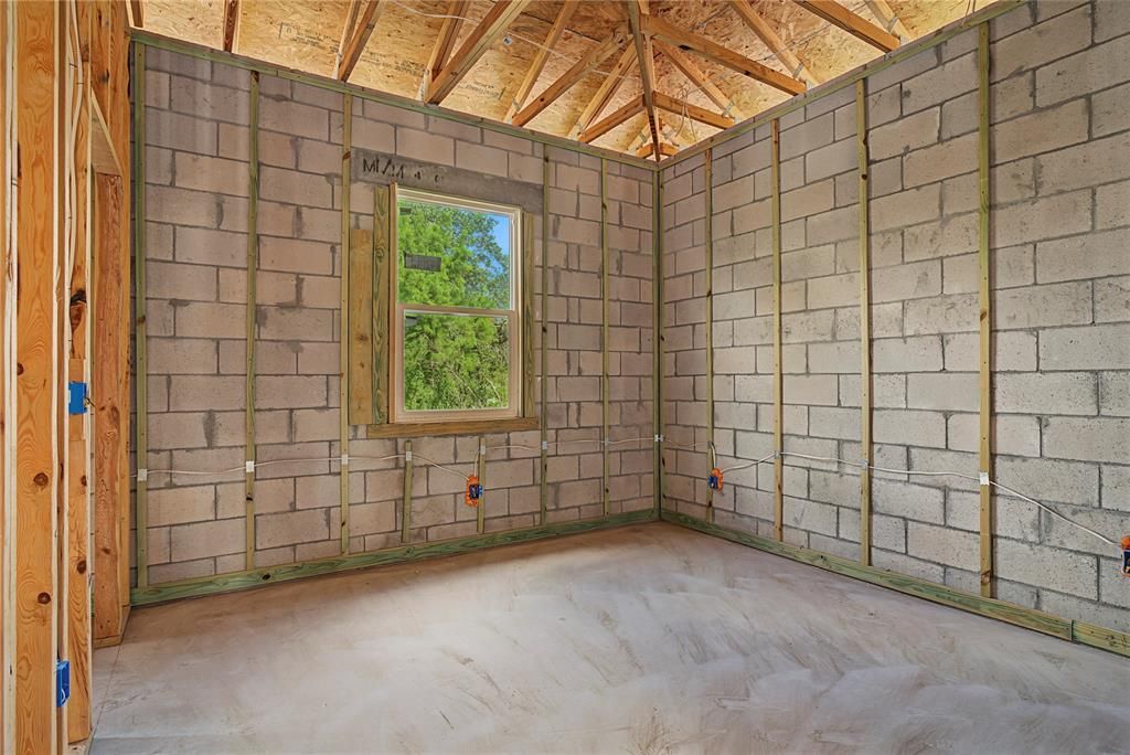 For Sale: $200,000 (4 beds, 2 baths, 1762 Square Feet)