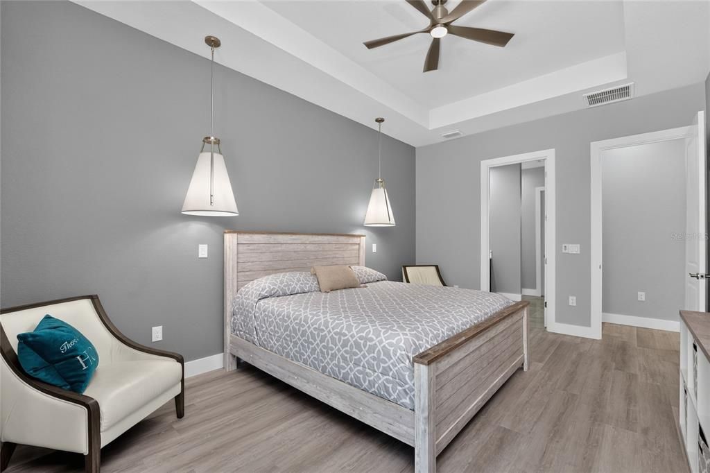 For Sale: $449,000 (3 beds, 2 baths, 1890 Square Feet)