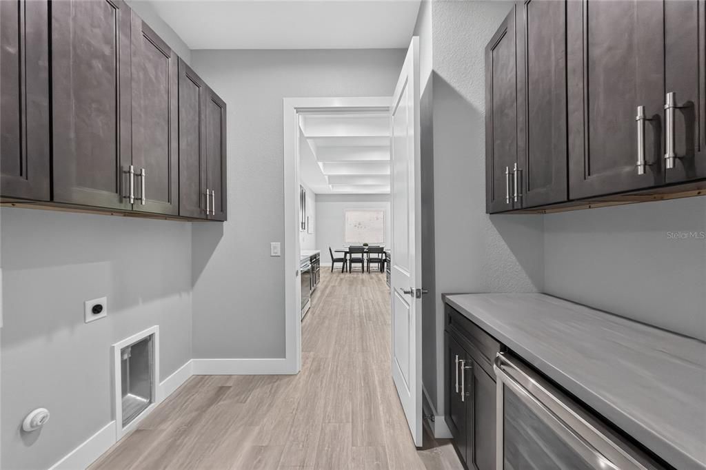 For Sale: $449,000 (3 beds, 2 baths, 1890 Square Feet)