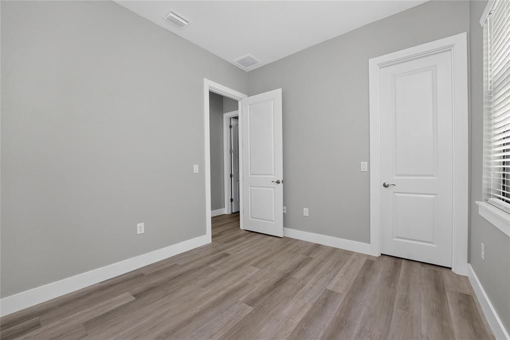 For Sale: $449,000 (3 beds, 2 baths, 1890 Square Feet)