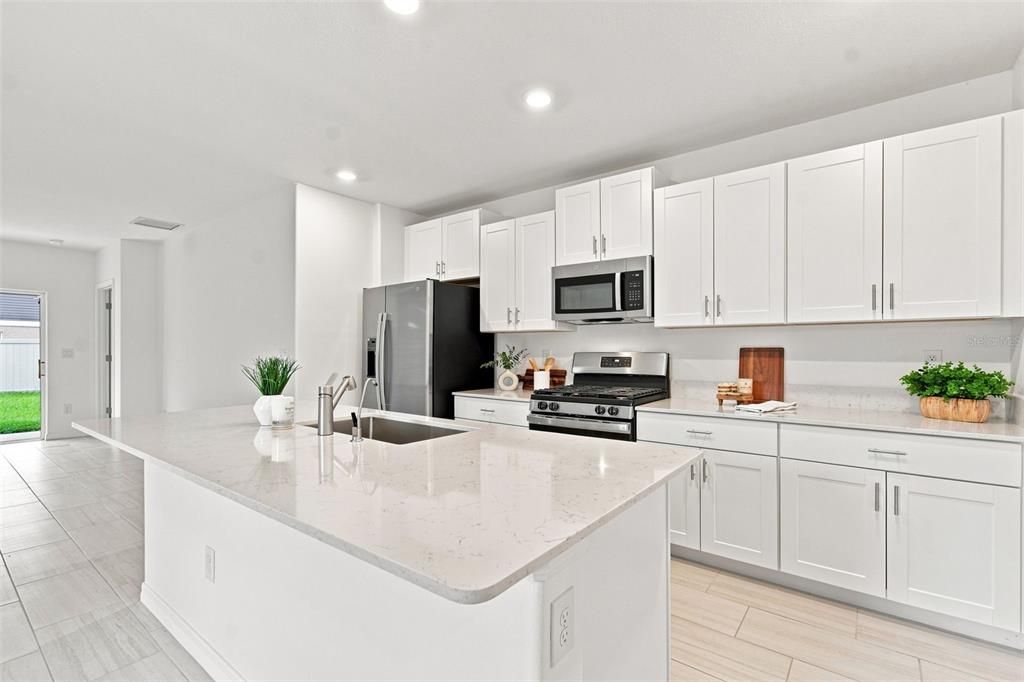 En Venta: $468,999 (5 camas, 2 baños, 2389 Pies cuadrados)