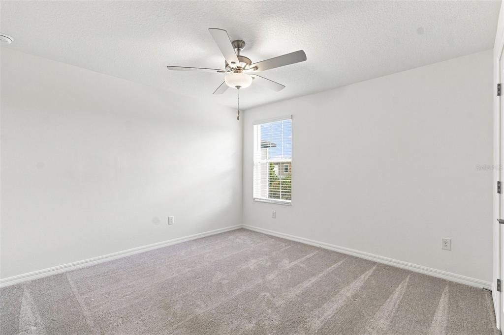 En Venta: $468,999 (5 camas, 2 baños, 2389 Pies cuadrados)