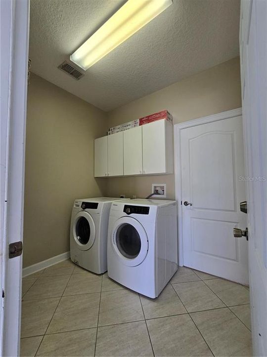 En Renta: $3,400 (5 camas, 4 baños, 3812 Pies cuadrados)