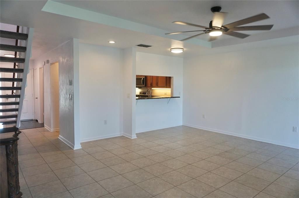 For Rent: $1,850 (2 beds, 2 baths, 1407 Square Feet)