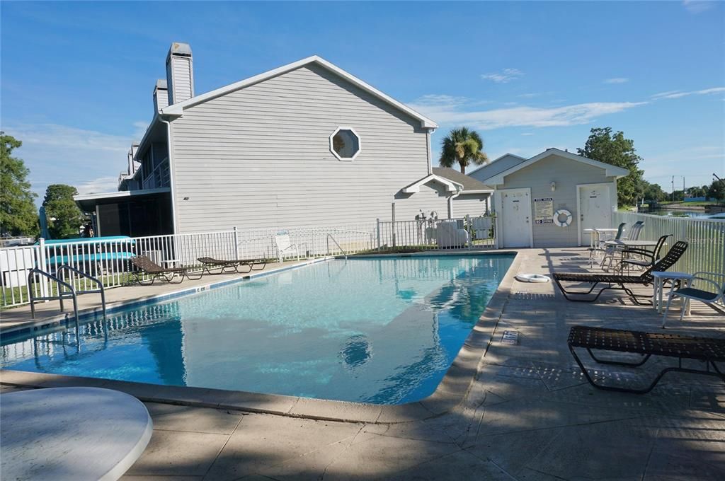 For Rent: $1,850 (2 beds, 2 baths, 1407 Square Feet)