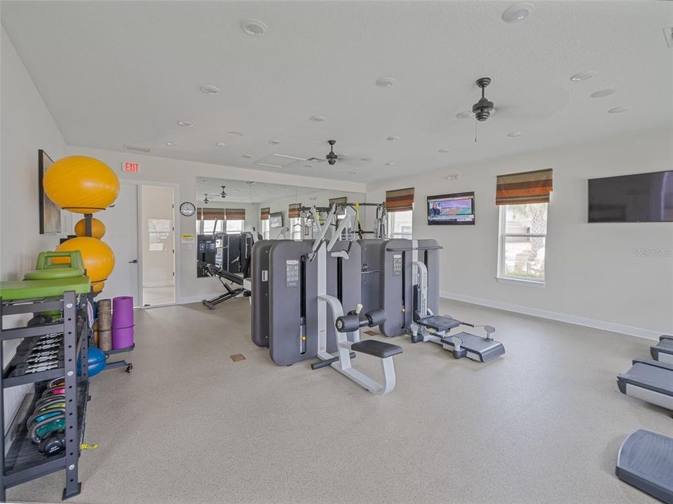 For Sale: $324,000 (2 beds, 2 baths, 1549 Square Feet)