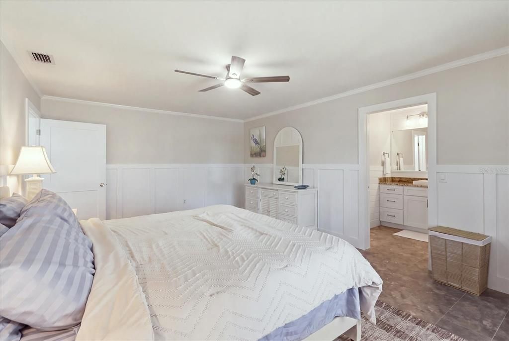 For Sale: $529,900 (3 beds, 2 baths, 2099 Square Feet)