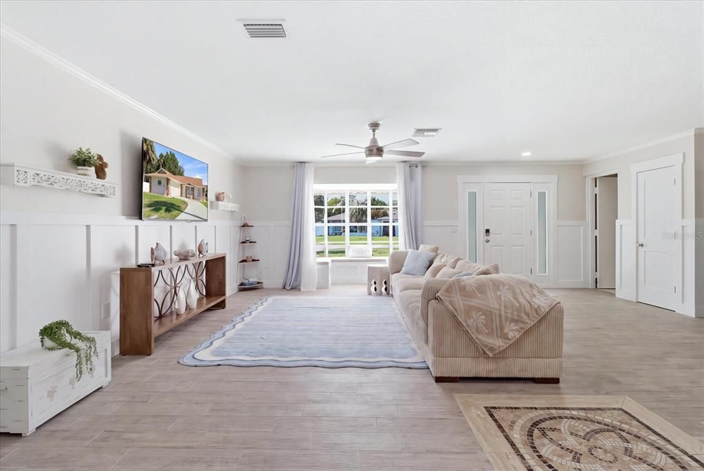 For Sale: $529,900 (3 beds, 2 baths, 2099 Square Feet)