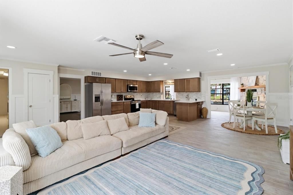 For Sale: $529,900 (3 beds, 2 baths, 2099 Square Feet)