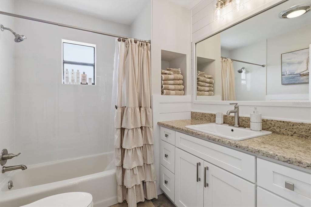 For Sale: $529,900 (3 beds, 2 baths, 2099 Square Feet)