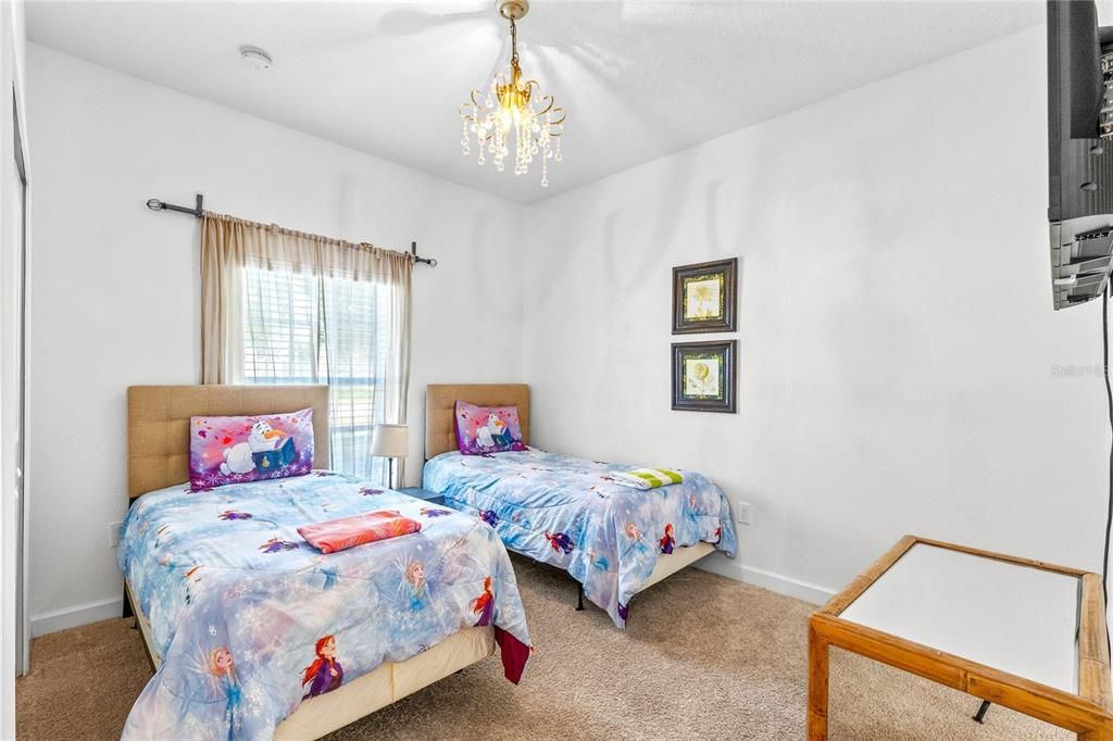 For Sale: $499,900 (5 beds, 4 baths, 2168 Square Feet)