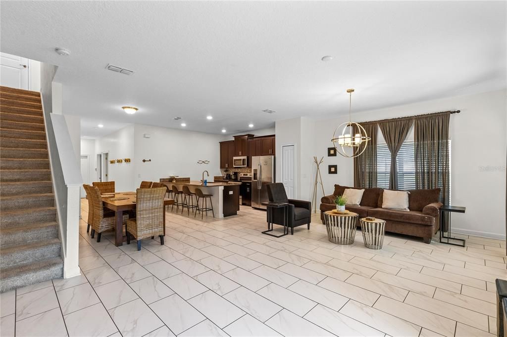 For Sale: $499,900 (5 beds, 4 baths, 2168 Square Feet)