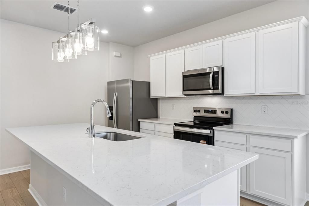 For Rent: $3,000 (3 beds, 2 baths, 1770 Square Feet)
