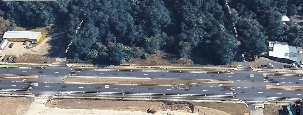 待售: $449,000 (3.09 acres)