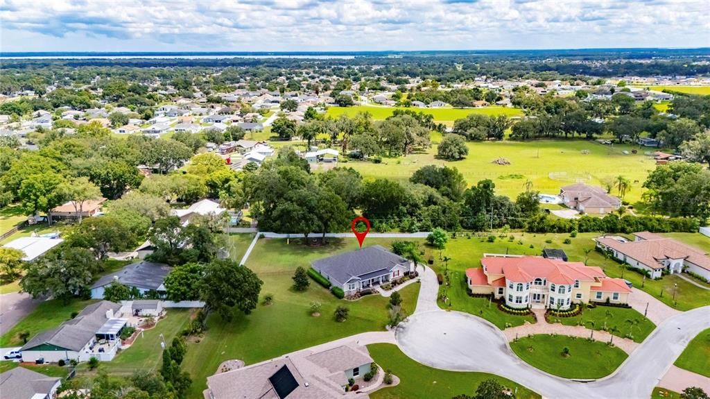 En Venta: $779,000 (4 camas, 3 baños, 3188 Pies cuadrados)