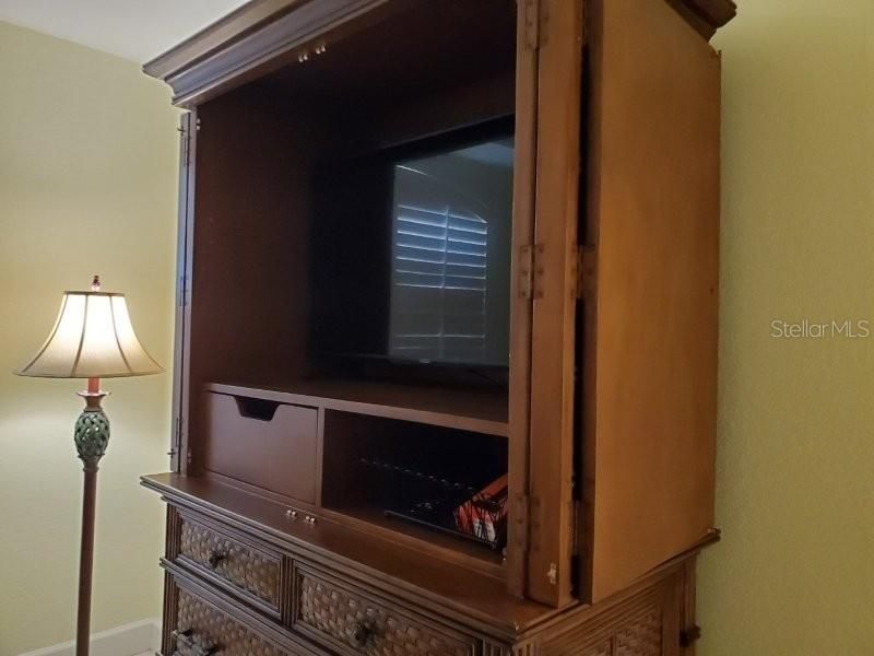 For Rent: $4,500 (2 beds, 2 baths, 1523 Square Feet)