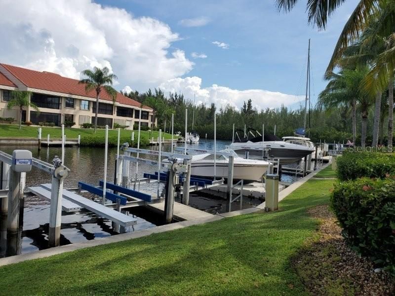 For Rent: $4,500 (2 beds, 2 baths, 1523 Square Feet)