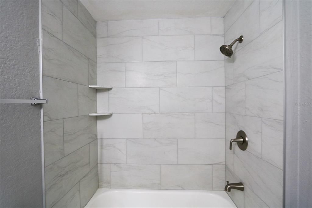 For Rent: $1,650 (3 beds, 2 baths, 1336 Square Feet)