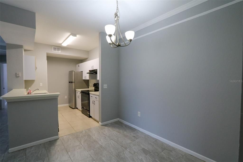 For Rent: $1,650 (3 beds, 2 baths, 1336 Square Feet)