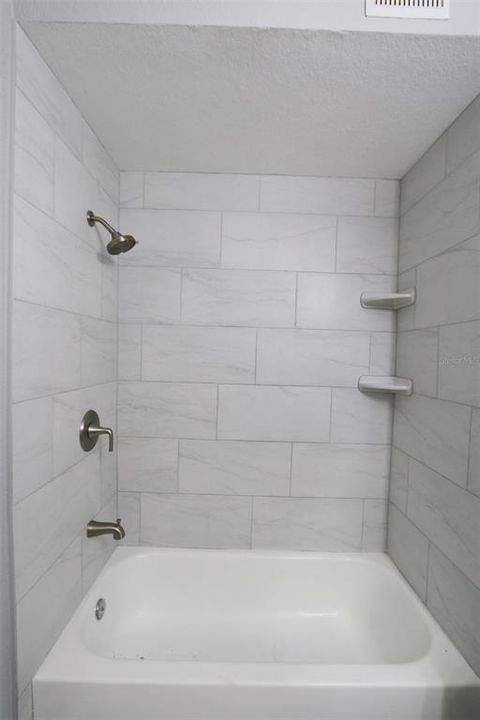 For Rent: $1,650 (3 beds, 2 baths, 1336 Square Feet)