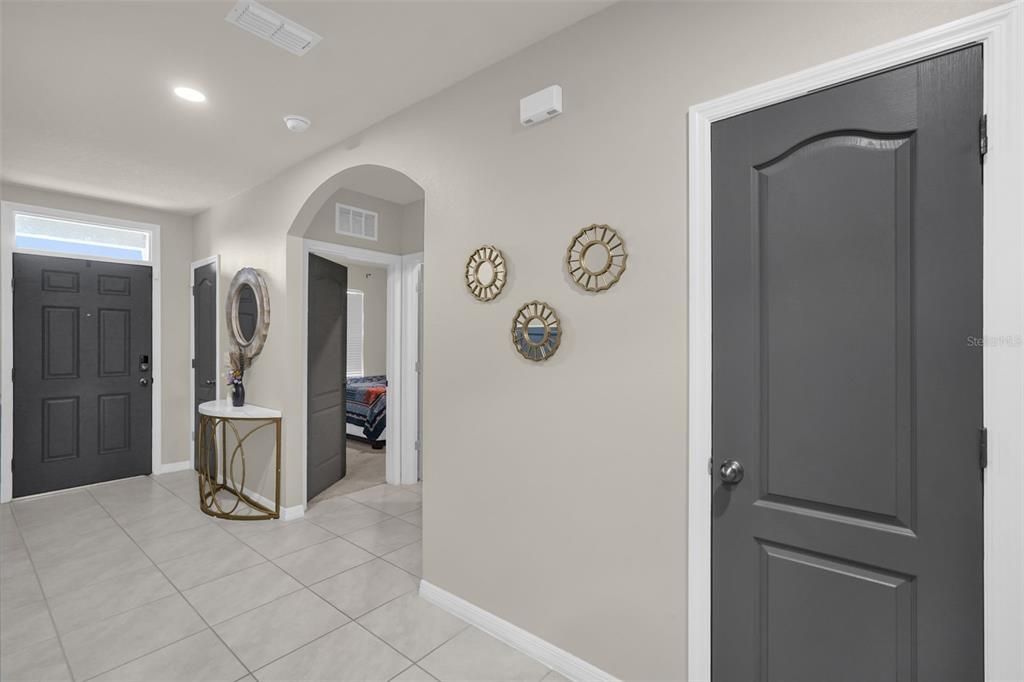 For Sale: $425,000 (4 beds, 2 baths, 1846 Square Feet)