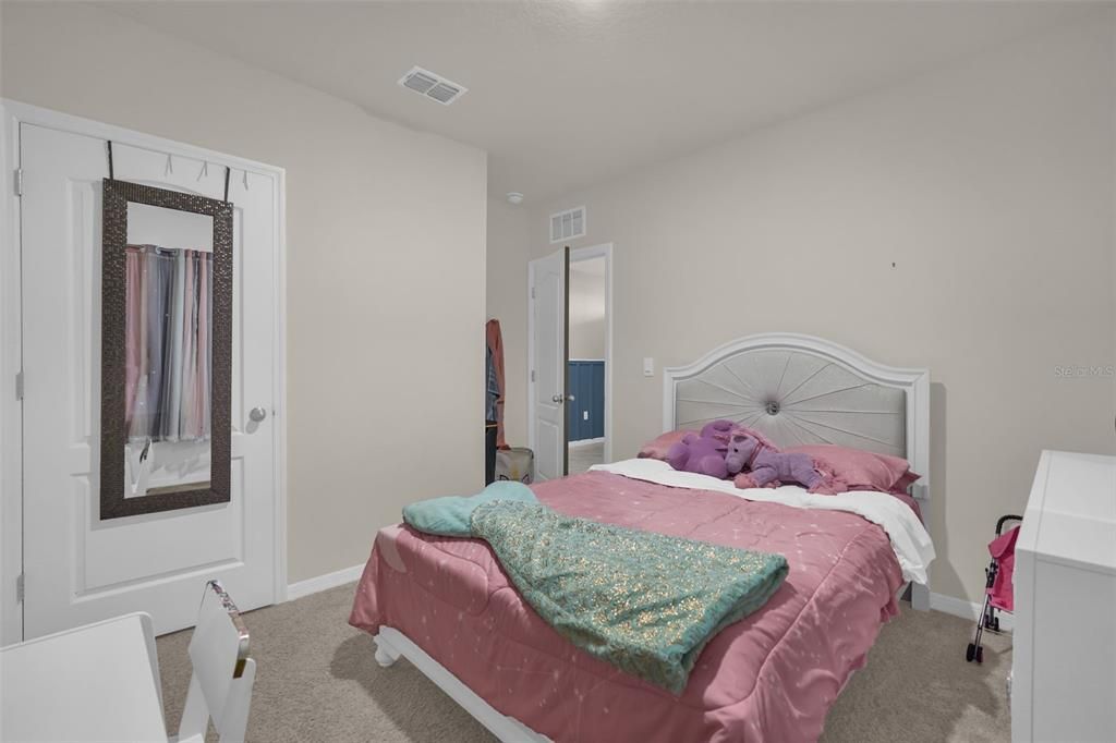 For Sale: $425,000 (4 beds, 2 baths, 1846 Square Feet)