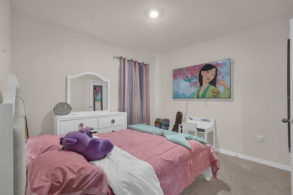 For Sale: $425,000 (4 beds, 2 baths, 1846 Square Feet)