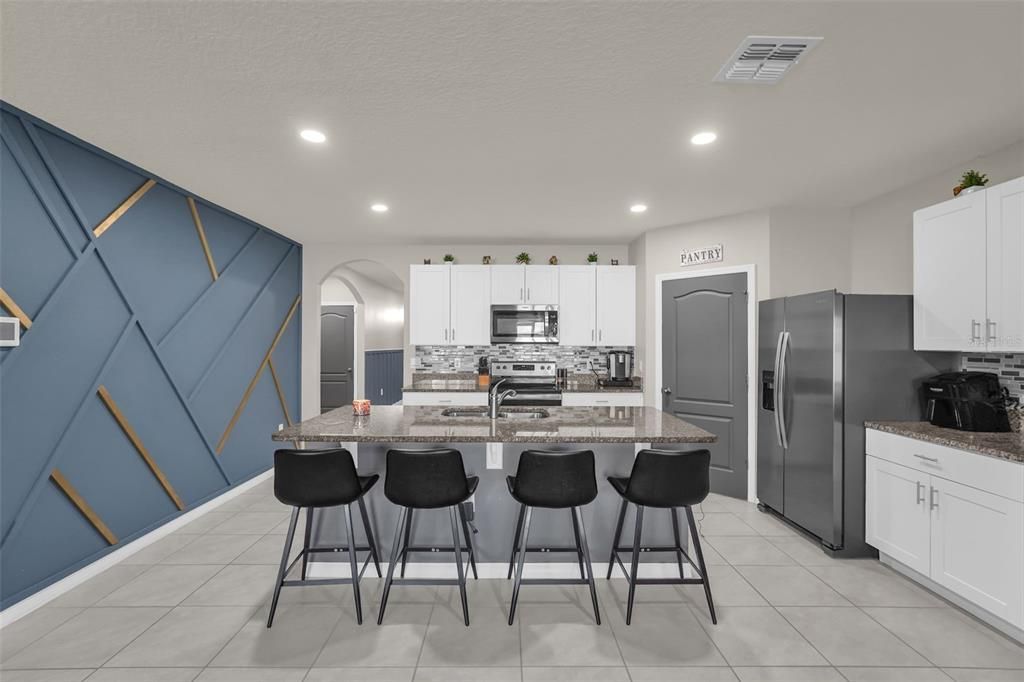 For Sale: $425,000 (4 beds, 2 baths, 1846 Square Feet)