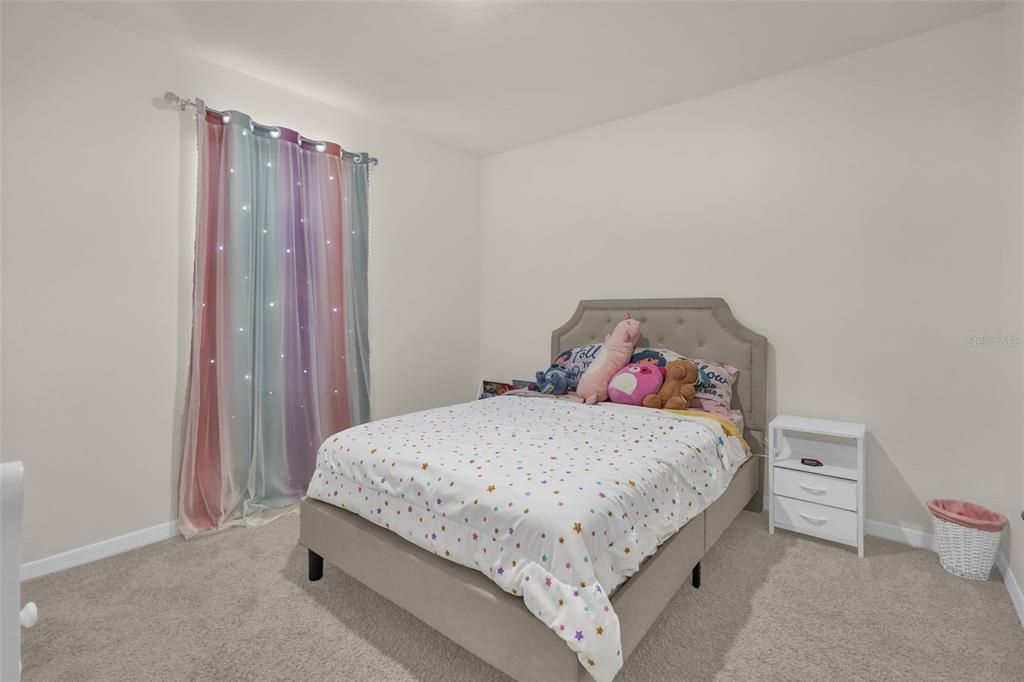 For Sale: $425,000 (4 beds, 2 baths, 1846 Square Feet)