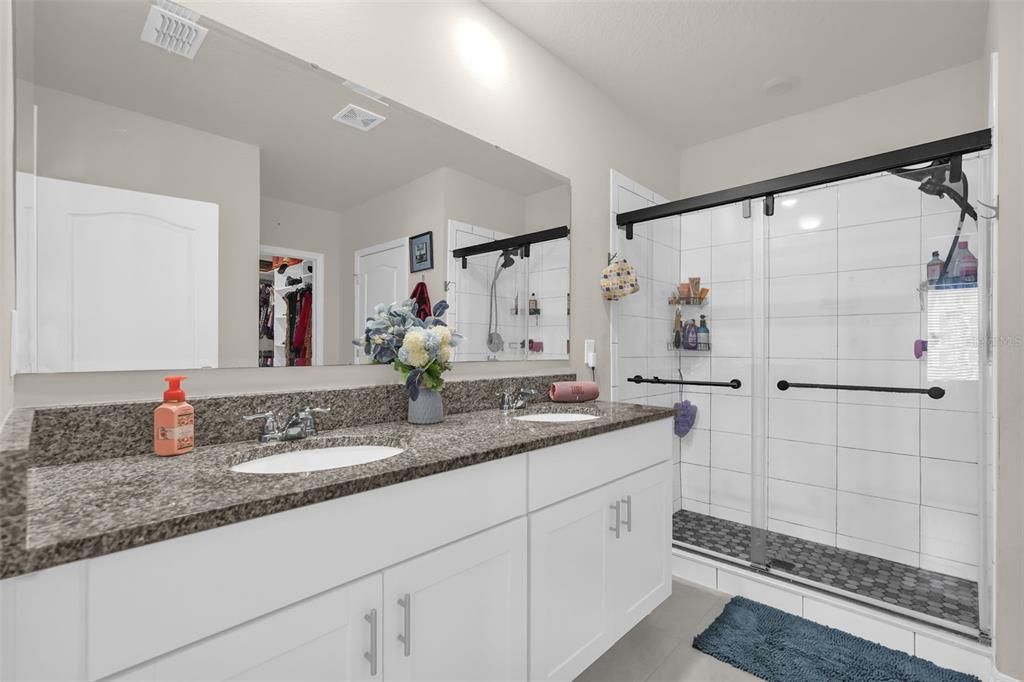 For Sale: $425,000 (4 beds, 2 baths, 1846 Square Feet)