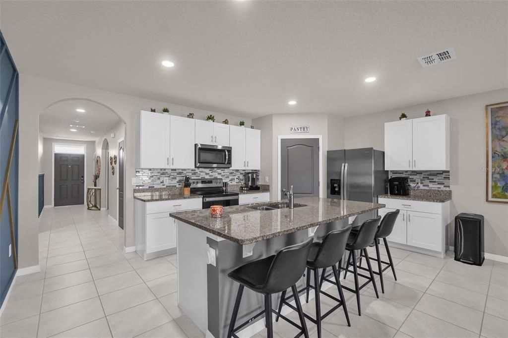 For Sale: $425,000 (4 beds, 2 baths, 1846 Square Feet)