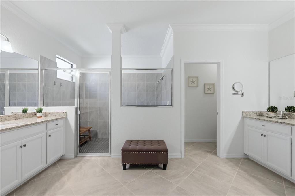 For Sale: $858,000 (3 beds, 3 baths, 2455 Square Feet)