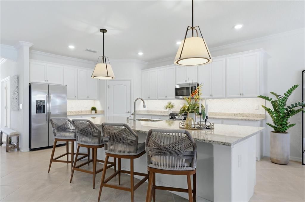 For Sale: $858,000 (3 beds, 3 baths, 2455 Square Feet)