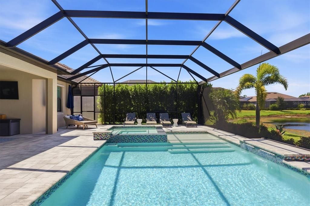 For Sale: $858,000 (3 beds, 3 baths, 2455 Square Feet)