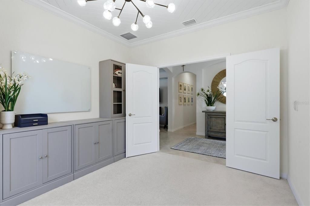 For Sale: $858,000 (3 beds, 3 baths, 2455 Square Feet)