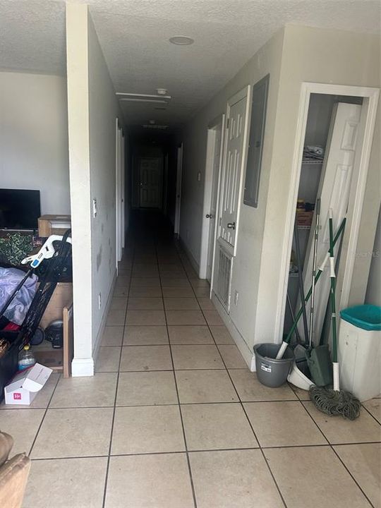 Active With Contract: $215,000 (4 beds, 2 baths, 1456 Square Feet)