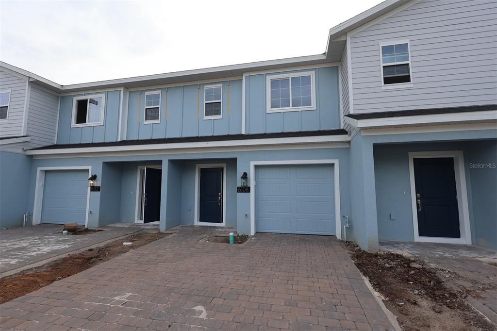 For Sale: $404,990 (3 beds, 2 baths, 1379 Square Feet)
