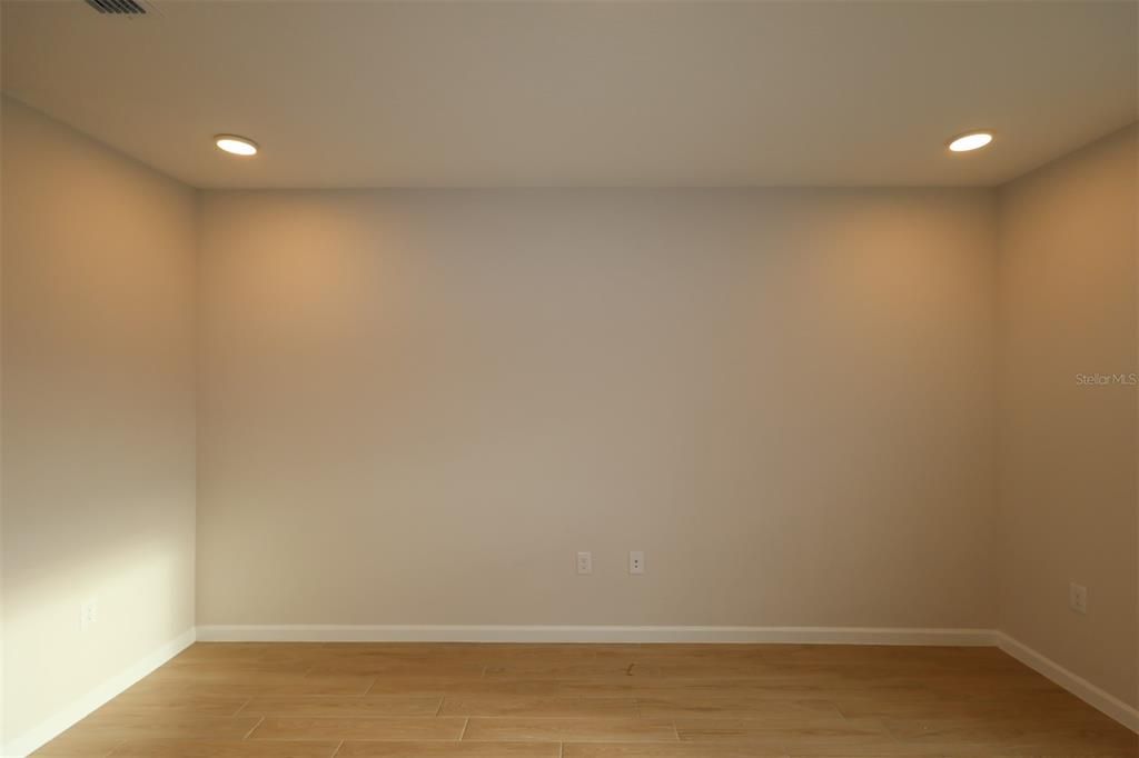 For Sale: $404,990 (3 beds, 2 baths, 1379 Square Feet)