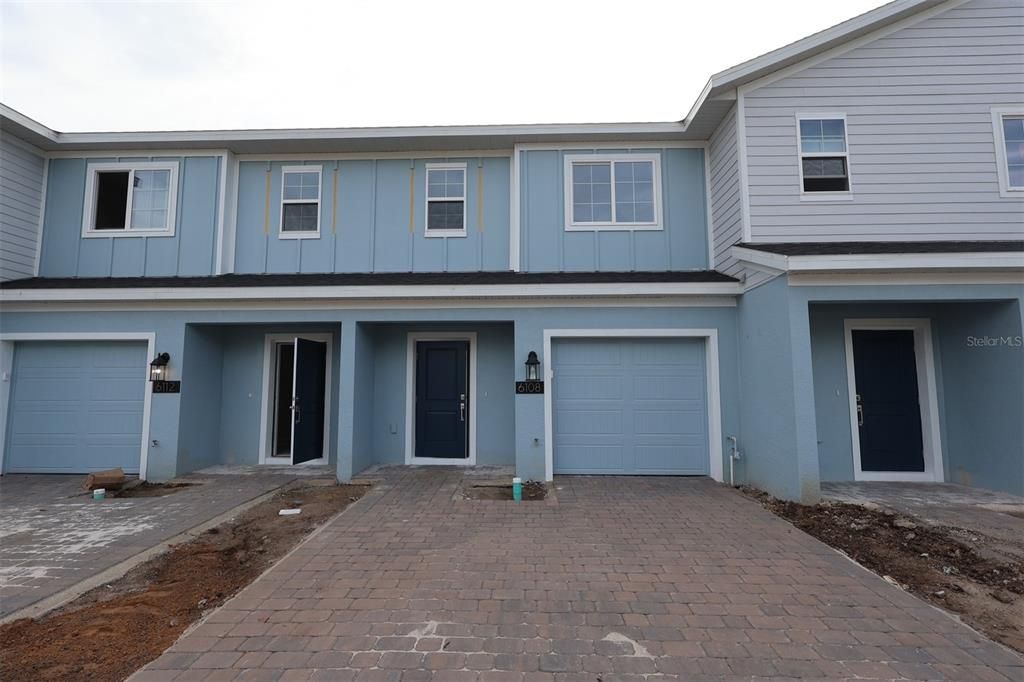 For Sale: $404,990 (3 beds, 2 baths, 1379 Square Feet)