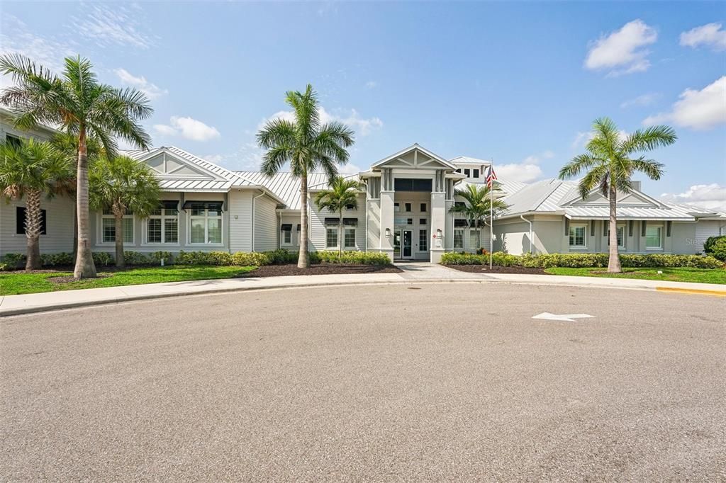 For Sale: $575,000 (3 beds, 3 baths, 1840 Square Feet)