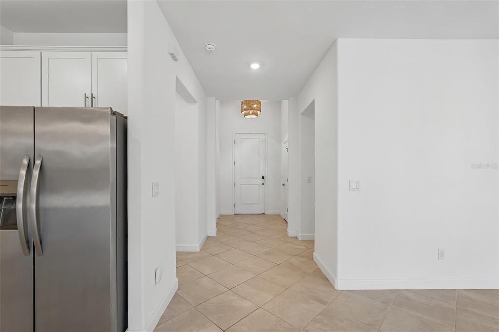 For Sale: $575,000 (3 beds, 3 baths, 1840 Square Feet)