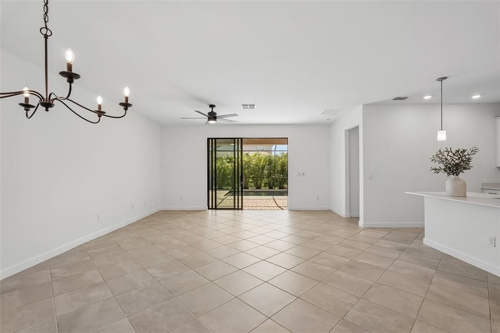 For Sale: $575,000 (3 beds, 3 baths, 1840 Square Feet)