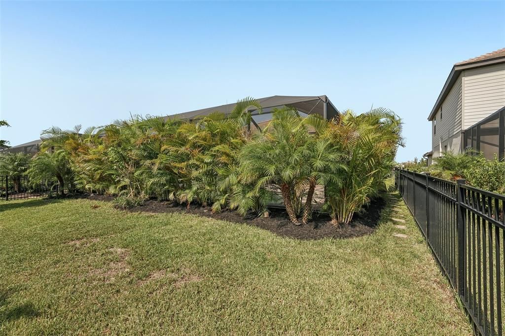 For Sale: $575,000 (3 beds, 3 baths, 1840 Square Feet)