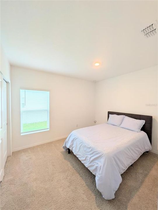 For Sale: $349,900 (4 beds, 3 baths, 2091 Square Feet)