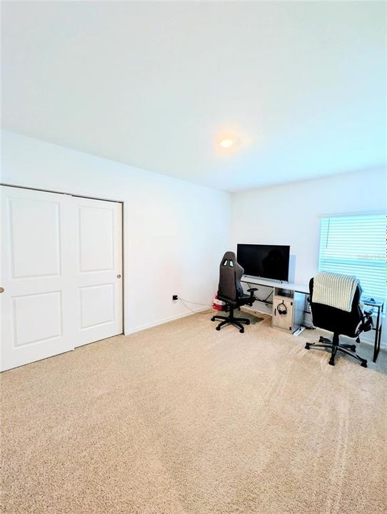 For Sale: $349,900 (4 beds, 3 baths, 2091 Square Feet)