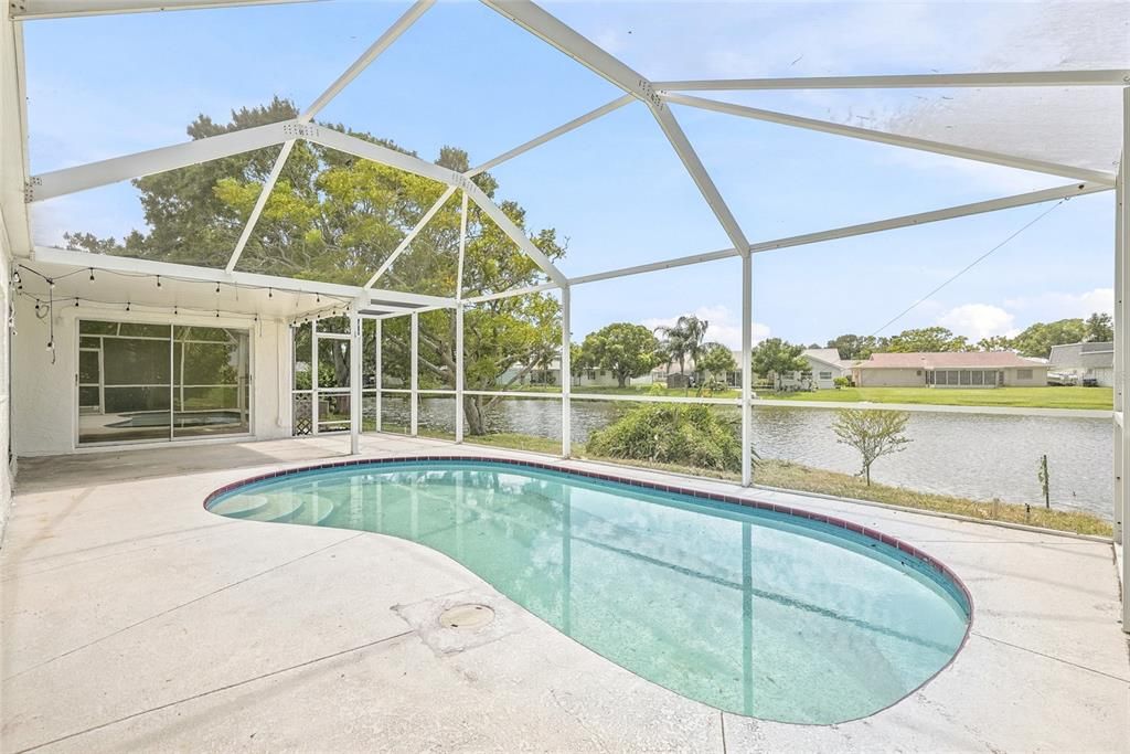 En Venta: $299,900 (2 camas, 2 baños, 1502 Pies cuadrados)