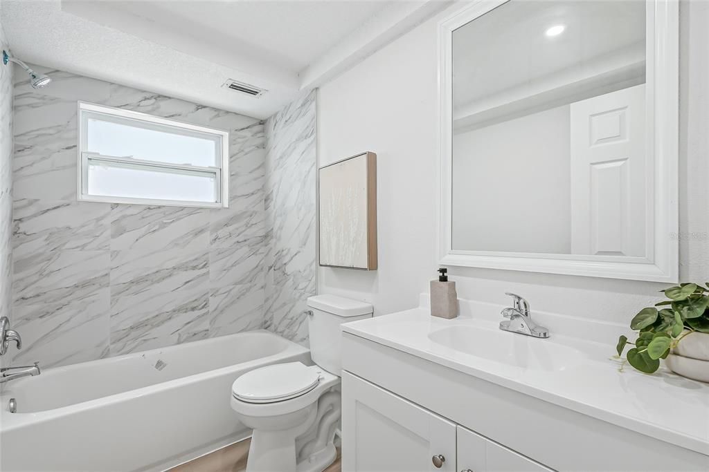 En Venta: $299,900 (2 camas, 2 baños, 1502 Pies cuadrados)