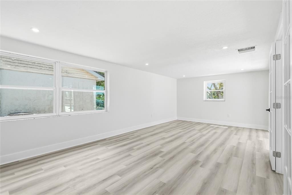 En Venta: $299,900 (2 camas, 2 baños, 1502 Pies cuadrados)