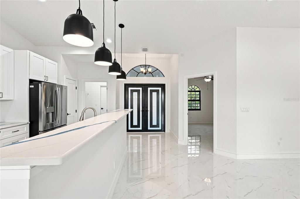 En Venta: $424,900 (4 camas, 2 baños, 1714 Pies cuadrados)